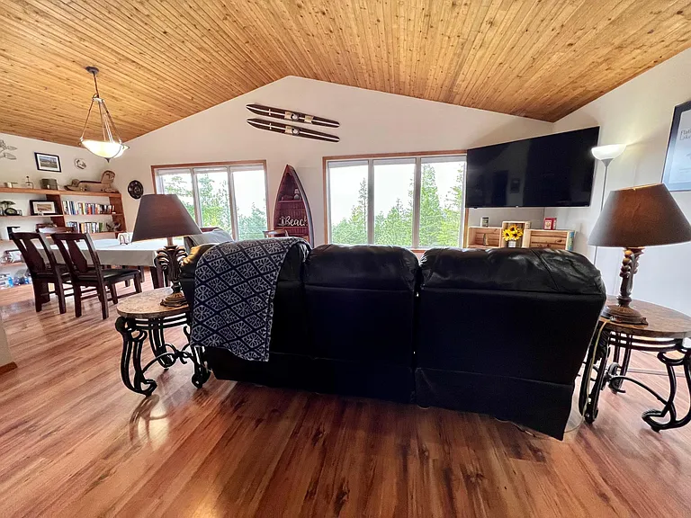 34373 Hilltop Dr — Photo 5