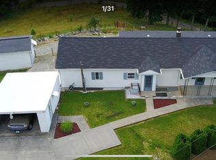 1138 Peak Ridge Rd, Herndon, WV 24726