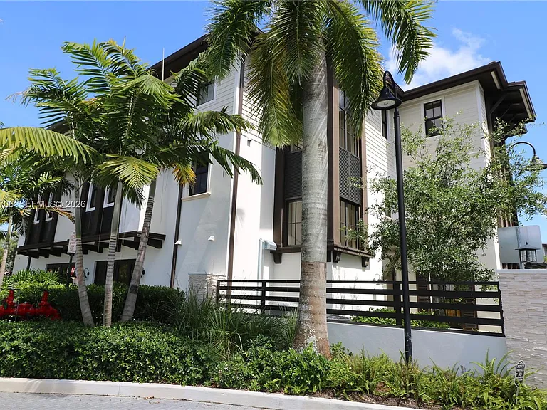 7504 SW 100th St #17 — Photo 4