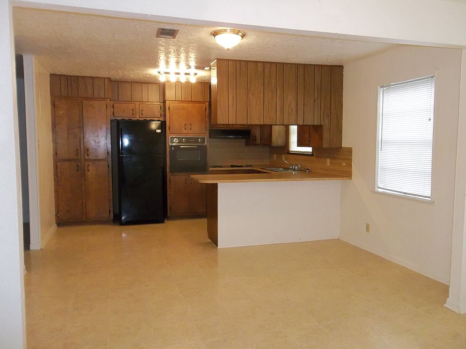 1st image of 5675 Scenic Dr