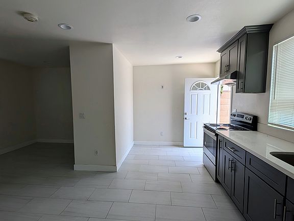 4th image of 12725 S Graystone Ave