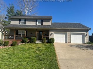 117 Sterling Dr, Hurricane, WV 25526