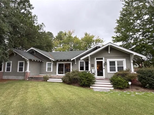 5084 School Rd, Virginia Beach, VA 23455