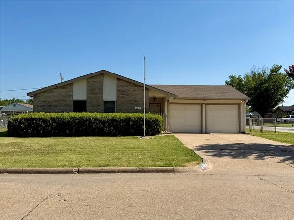 525 Alva Dr, Grand Prairie, TX 75052