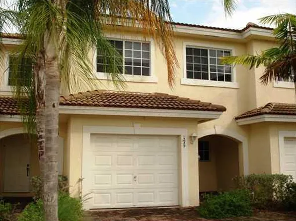 1239 Imperial Lake Rd, West Palm Beach, FL 33413