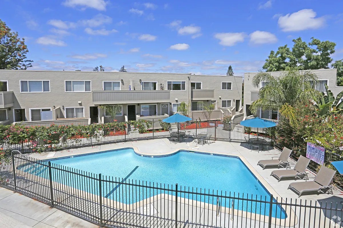 Building Photo - 1489 Fruitdale Ave