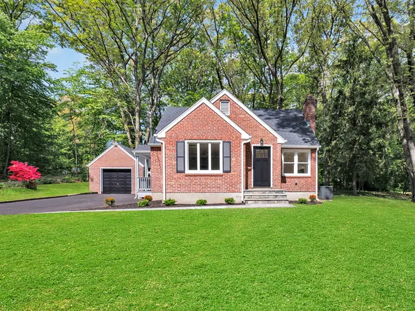 45 Rocky Hill Road, Trumbull, CT 06611