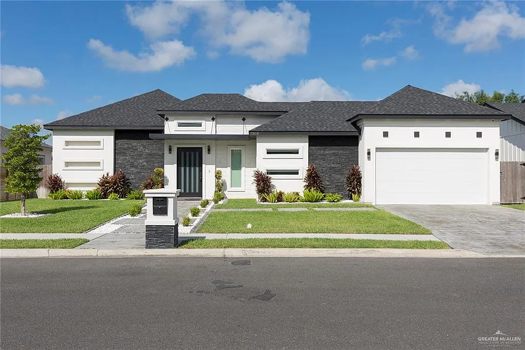 4 bed, 2.5 bath, 2271 sqft, $3,500 — Photo 1