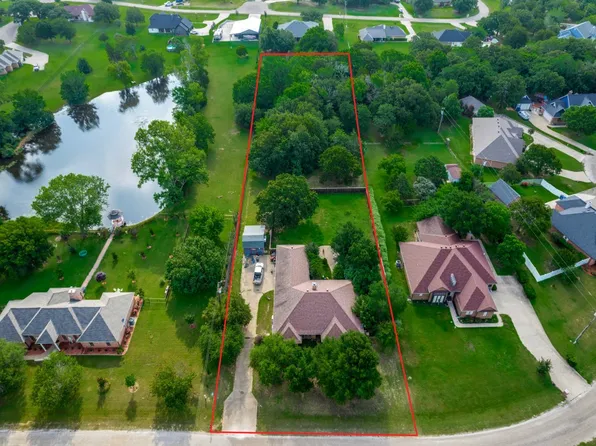 2720 Dorothy Dr, Cleburne, TX 76031