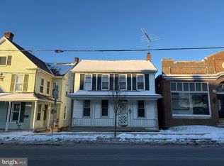 92 N Main St, Spring Grove, PA 17362