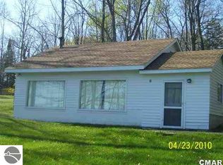 940 S Hillcrest Dr, Lake, MI 48632