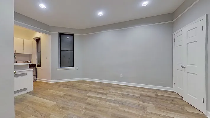 Rented by Compass | media 16