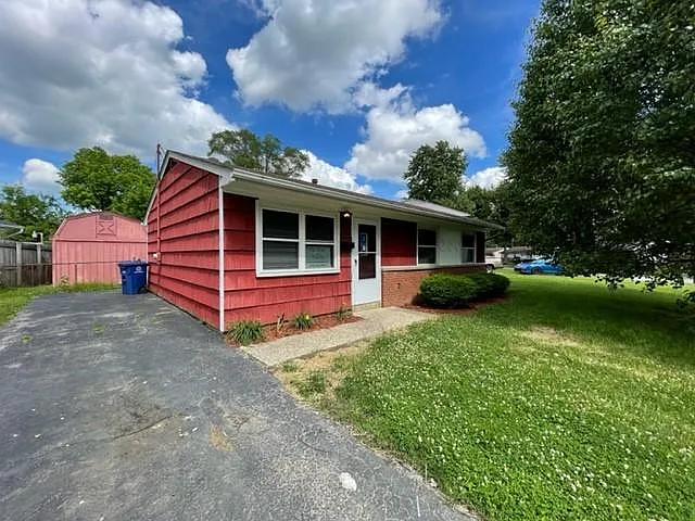 1550 Wilton Dr photo 1