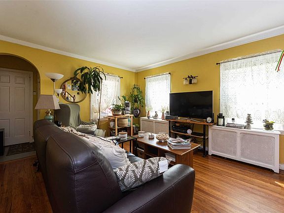 3rd image of 84-46 250th St