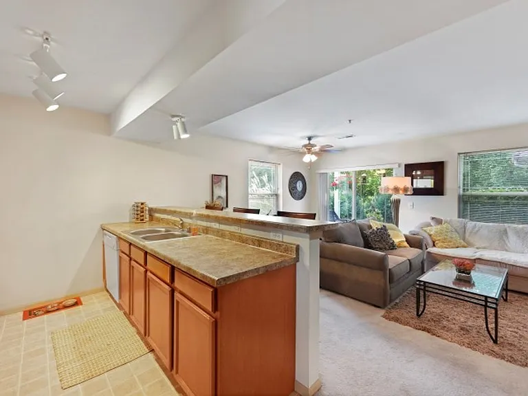 5034-5038-5042 Siggelkow Rd — Photo 20
