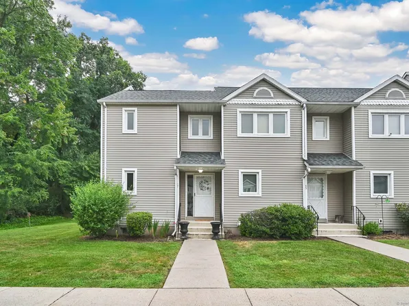 Oak Ridge Drive Unit 47, Windsor Locks, CT 06096