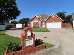 8 Rock Island Ltd St, Ardmore, OK 73401