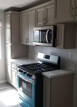 4th image of 129 W Chevy Chase Dr APT 7