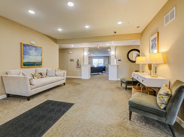 Greensburgh Manor, 1960 Burgess Dr #307, Uniontown, OH 44685