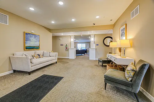 Greensburgh Manor Photo 1