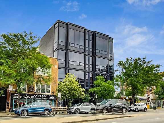 2nd image of 1409 N Ashland Ave APT 2N