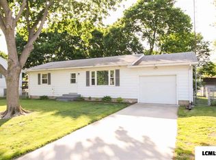 1211 N Ottawa St, Lincoln, IL 62656