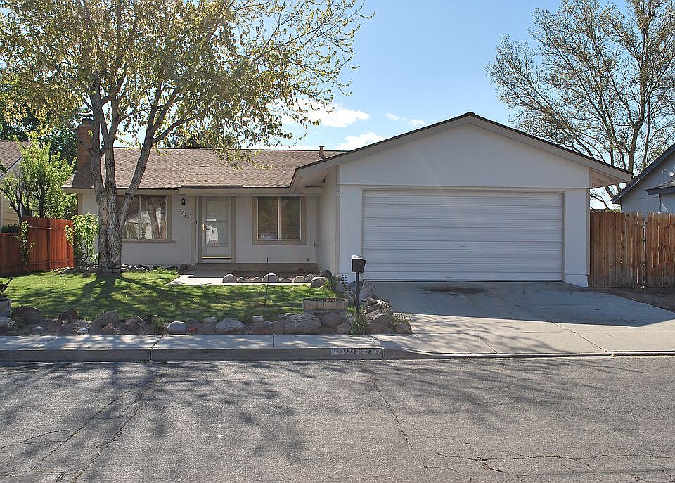 1st image of 2823 Sunny Slope Dr