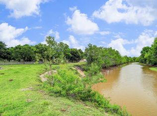 2401 Avenue L, Santa Fe, TX 77510