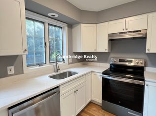 66 Murdock St #1T, Somerville, MA 02145