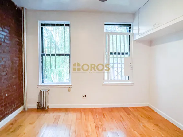 533 East 5th Street image 1 of 7