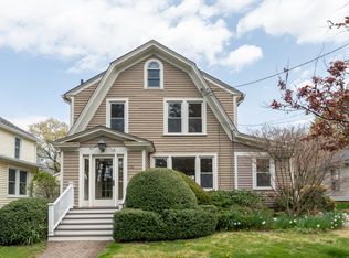 174 Greenway St, Hamden, CT 06517