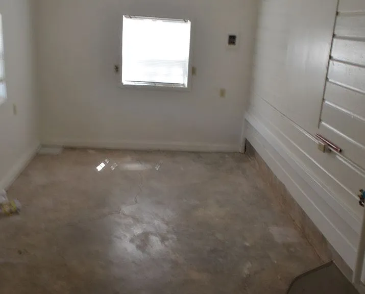 7601 FM 1690 — Photo 16