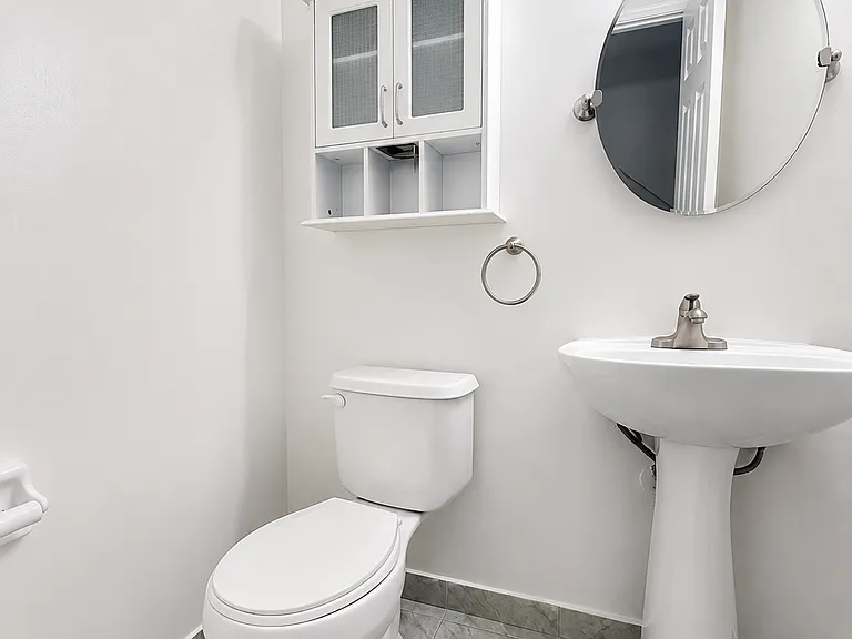 121 Cannon Ave #2 — Photo 4