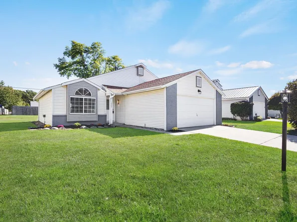 1926 Woodland Dr, Elkhart, IN 46514