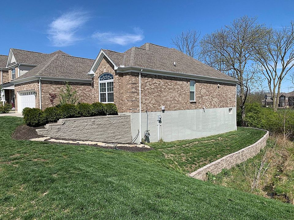 2nd image of 3369 Lady Palm Dr