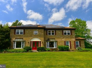 2031 Country Club Dr, Doylestown, PA 18901