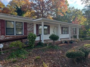 38 Owens Rd, Taylors, SC 29687