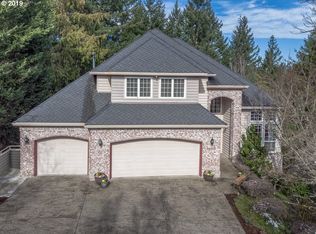 16135 SW Falcon Dr, Beaverton, OR 97007