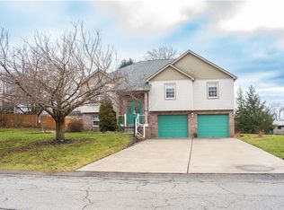 114 Matthews Dr, Beaver, PA 15009