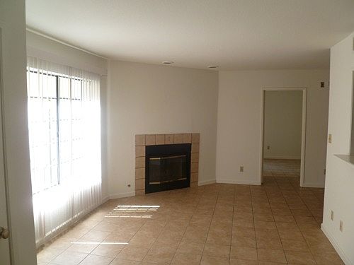 2nd image of 413 W Glenoaks Blvd APT 6