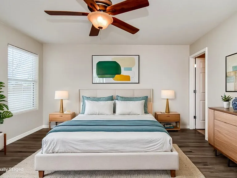 1084 W Calle Del Libro Dorado — Photo 9