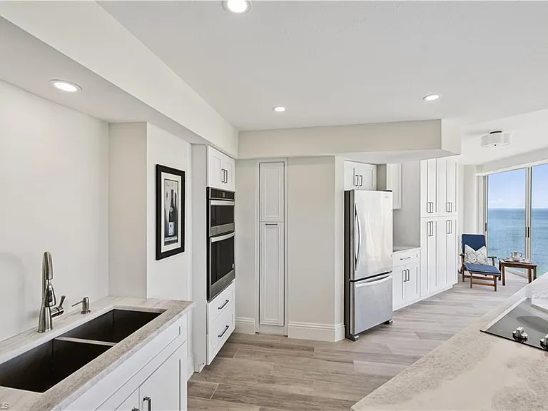 4041 Gulf Shore Blvd N #1805 — Photo 6