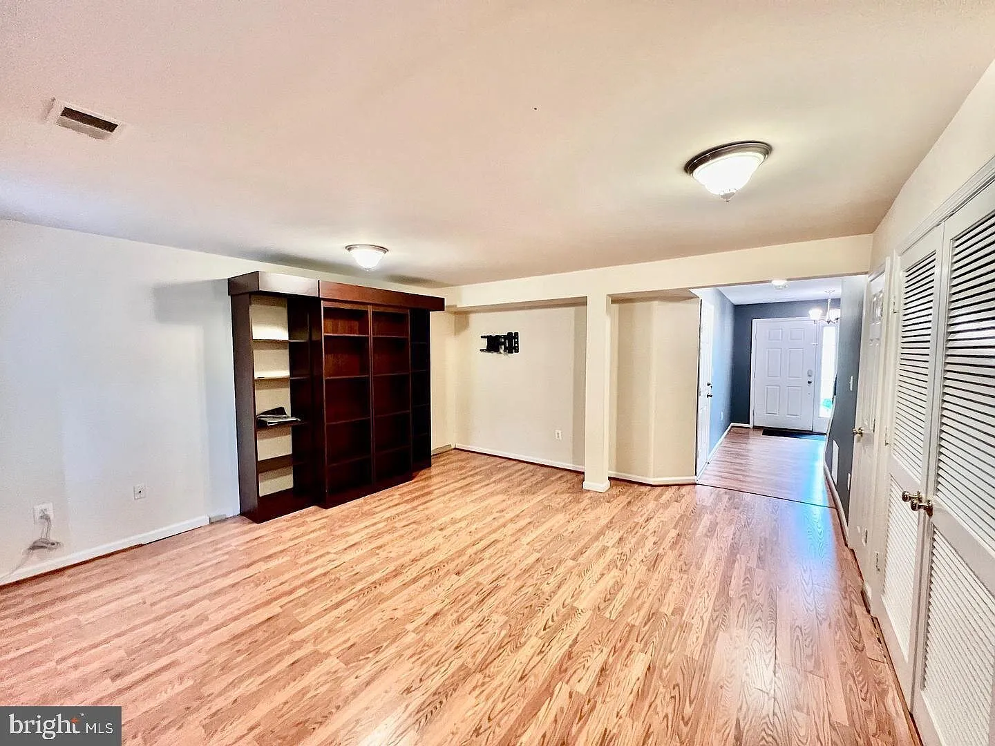 3 bed, 3.0 bath, 1795 sqft, $3,000 — Photo 4