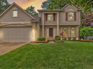 47306 Scarlet Dr N, Novi, MI