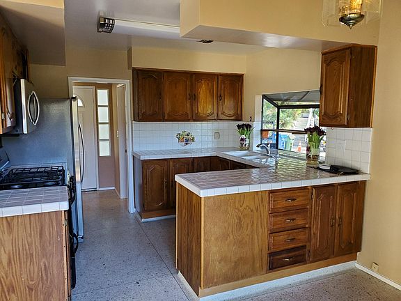 5th image of 3801 Buena Park Dr