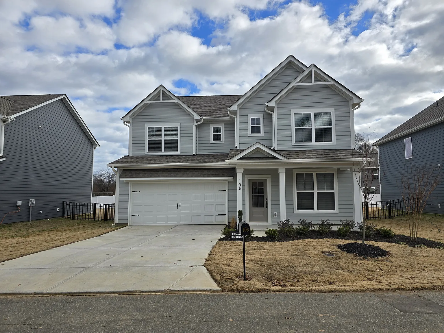 4 bed, 2214 sqft, $3,150 — Photo 1