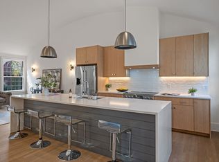 134 Elm St #134, Marblehead, MA 01945
