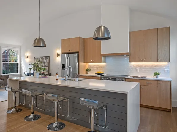 134 Elm St #134, Marblehead, MA 01945