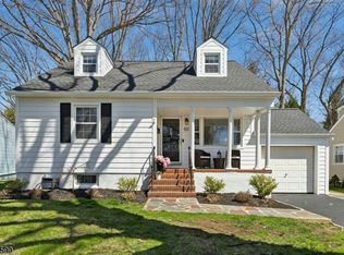 512 Gallows Hill Rd, Cranford, NJ