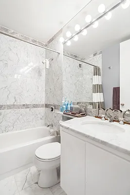 Sold by Fischer Group Realty, LLC | media 6